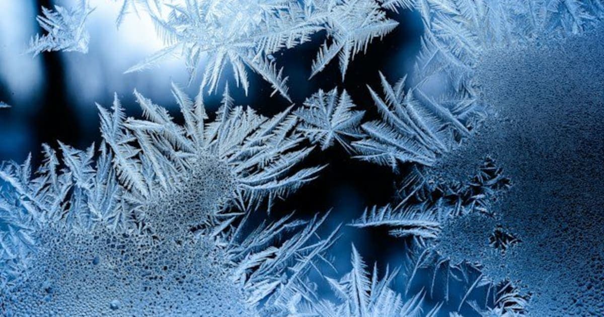 The 50-Micrometer Line: How Ice Crystal Size Decides Whether a Frozen Dessert Feels Silky or Coarse